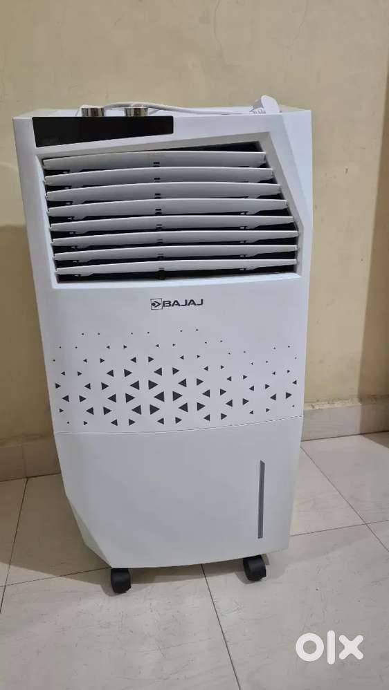 Bajaj cooler