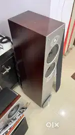 Polk audio 5.1 Tower speakers and home theatre