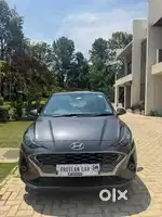 Less driven Automatic transmisison Karnataka Car - Hyundai Aura