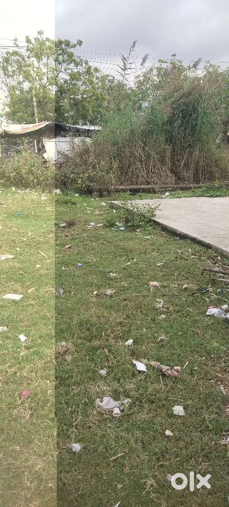 Commercial Shop plot , Shrinathpuram E. Corner 11x15. Rs. 27 L