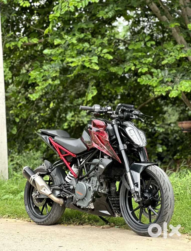 Duke 390 Perfect Condition With X3 Kit And Candy Red Colour