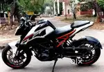 Duke 250 WHITE COLOUR
