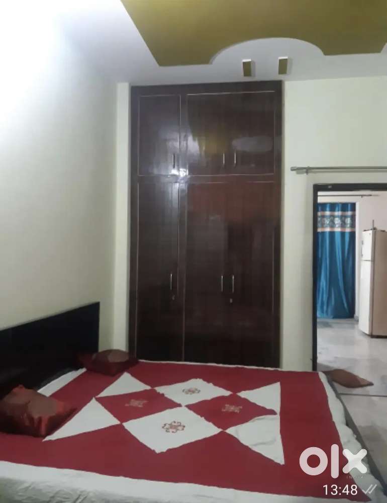 One Room Available for Rent