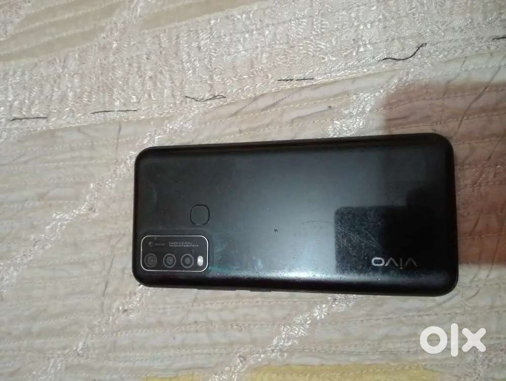 Vivo 1938 model...good condition.. and smooth Mobil