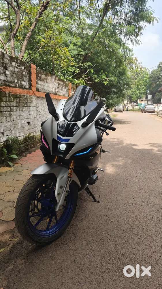 YAMAHA R15M