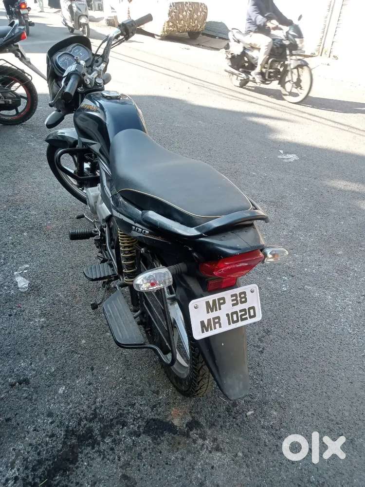 Bajaj platina 2022 model