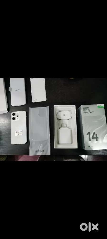 Oppo reno 14, brand new, just bought on 16 oct 2025, price negotiable