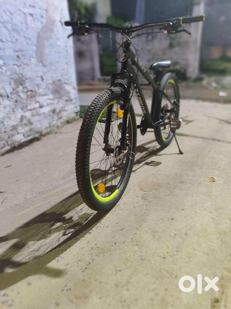 Black modified cycle gang company