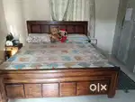 Shagun wood king size bed