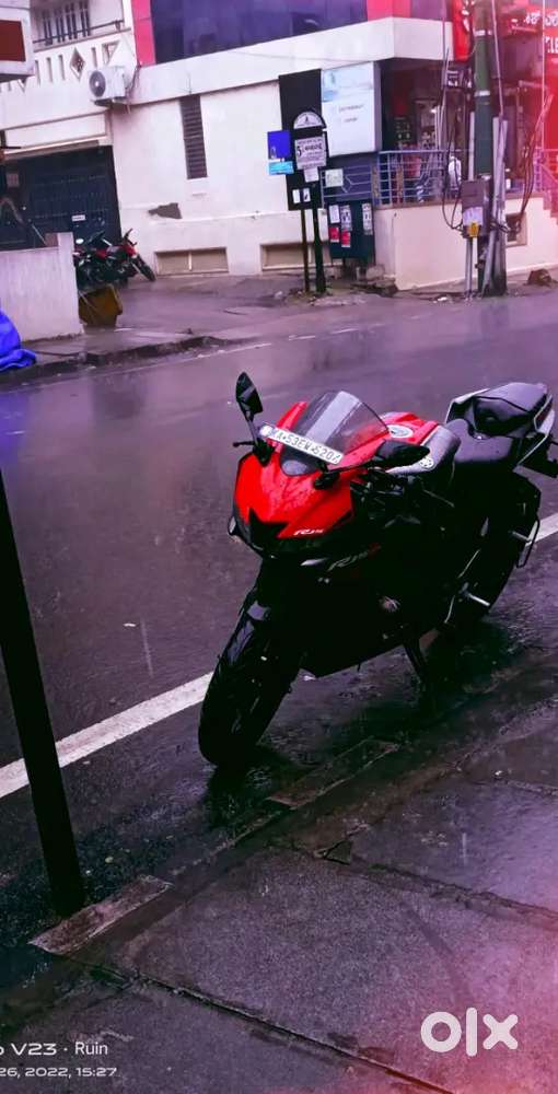 Yamaha R15 V3