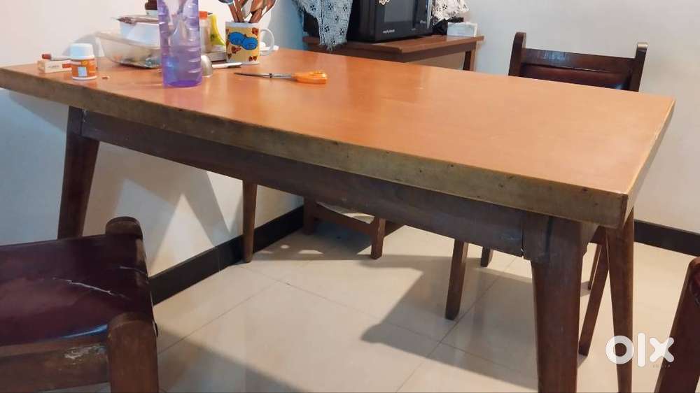 Sofa set, coffee table, dining table and chairs