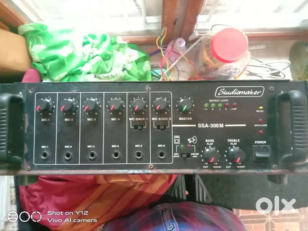 300 watts studio maker amplifier and 150 box and 160 watt amplifier dj