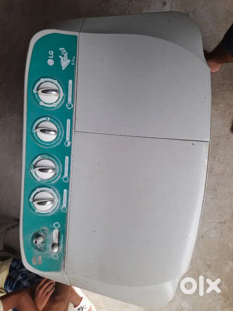 For sale: Semi Automatic Washing Machine