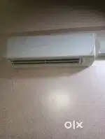 Working Daikin 1.8 split inverter Ac
