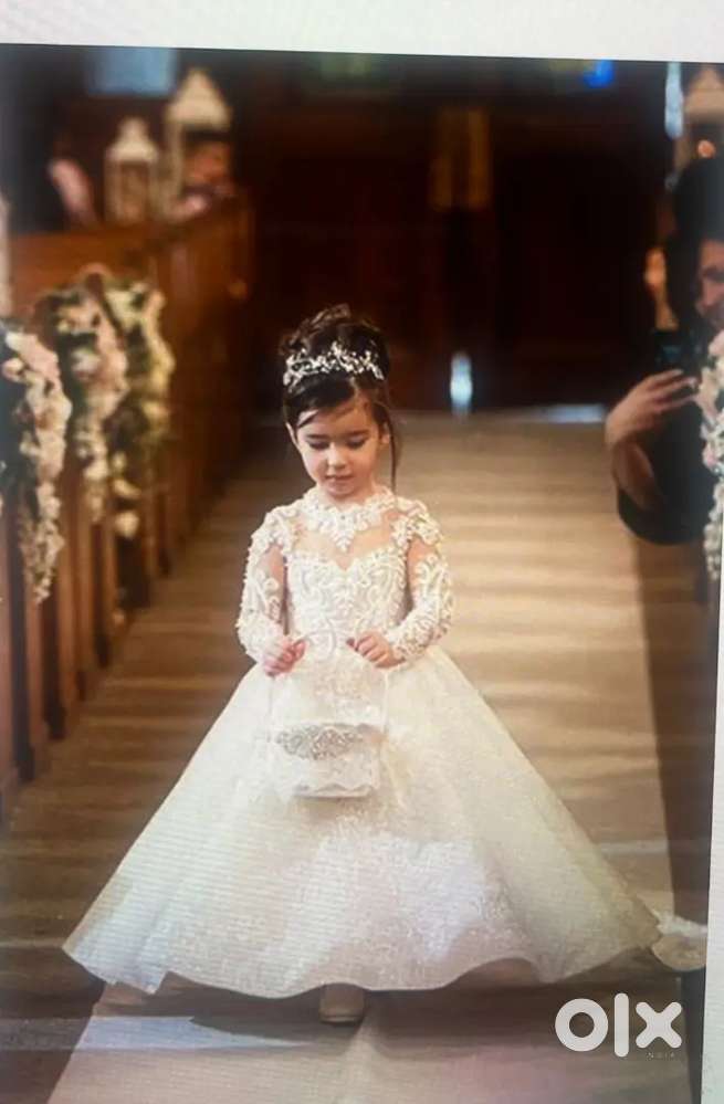 Looking for fashions designer