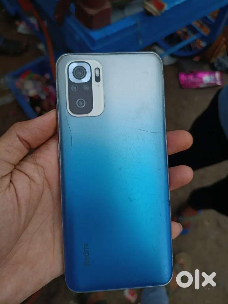 Redmi note 10 6gb or 128 internal  and charger