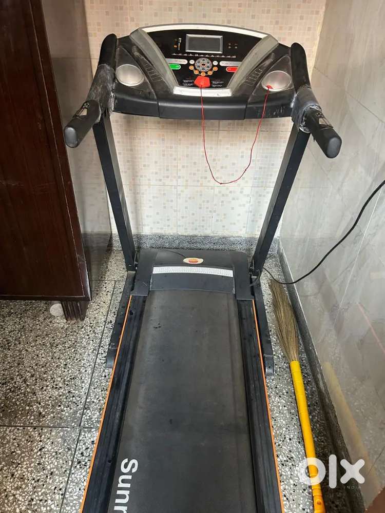 Electronic Treadmill
