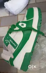 Louis vuitton trend almost new