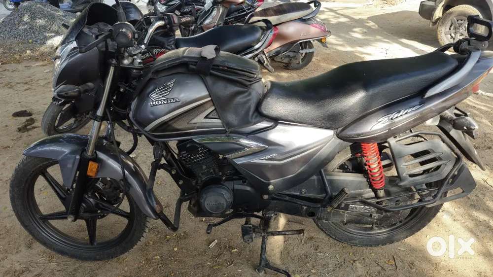 Honda CB shine 125cc,Diwali offer RS 2000 less,Showroom condition,
