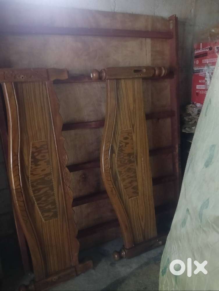 Double cot with out storege