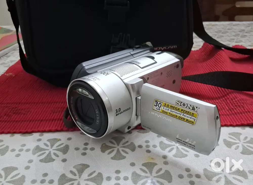 Sony Handycam DCR-SR100 Camcorder