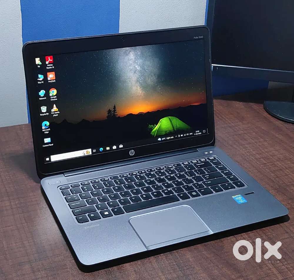 HP i5 SLEEK LAPTOP
