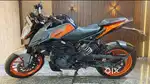 DUKE 200 2023 MODEL IS IN MINT CONDITION.