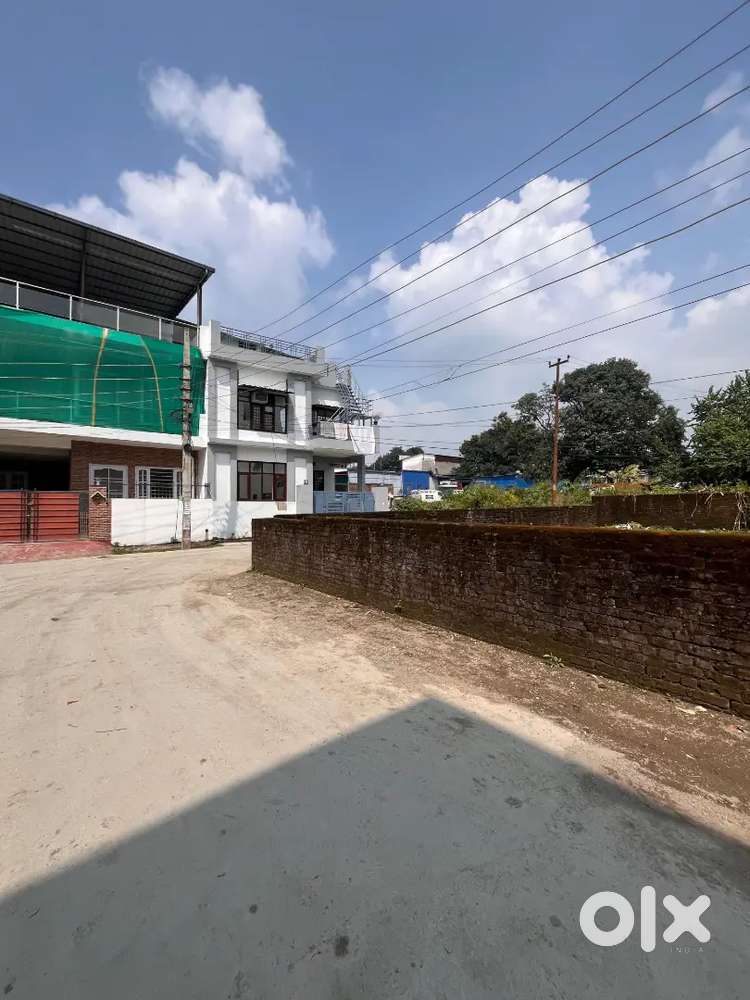 300 Gaj Corner plot for sale at Sahastradhara Road