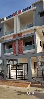Urgent sell 3 માળ નવું 3BHK ટેનામેન્ટ પાર્કિંગ વાળુ