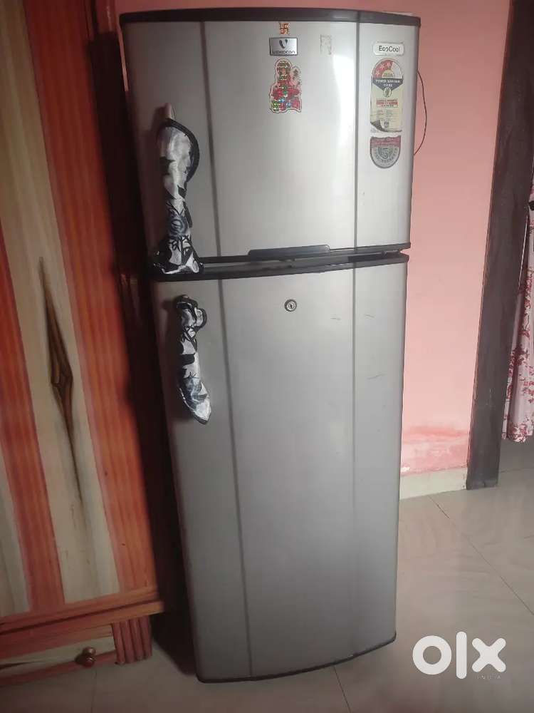 Videocon Double Door fridge 235 Litres.