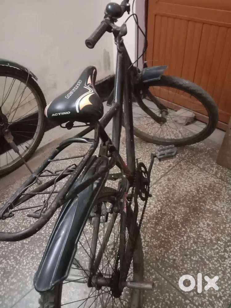 Cruze Cruzestorm pro Series single speed bicycle (3 yarr old)