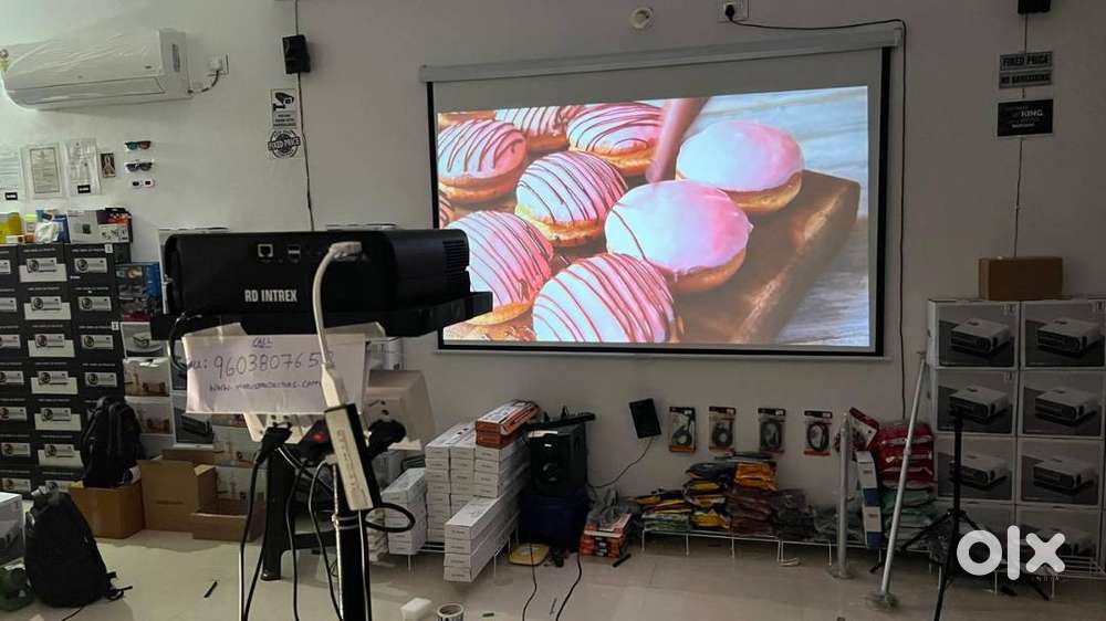 New Best quality 4K 3D projectors and screens wall tripod at wholesale