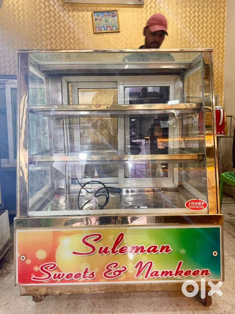 CAKE MITHAI COUNTER GLASS FREEZER