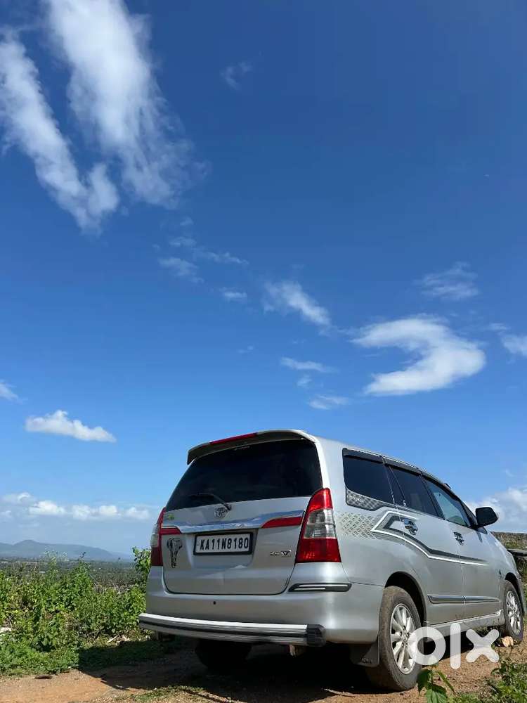 Toyota Innova 2014
