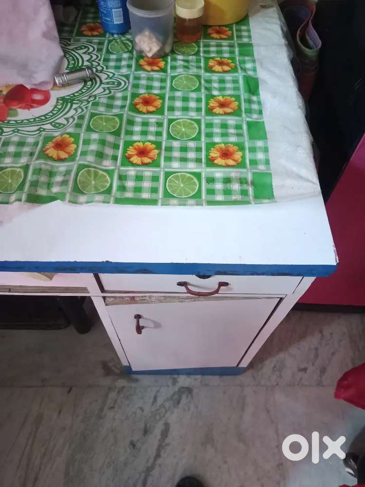 Table table table