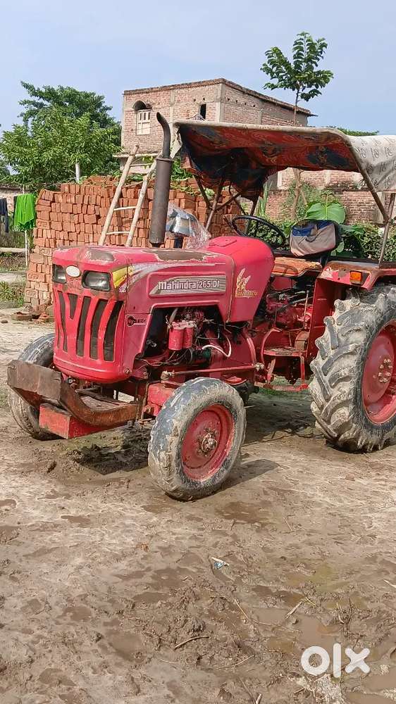 Very very good condition tractor  s tyres