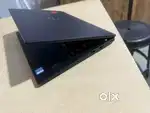 Smart solutions for computer sales and services