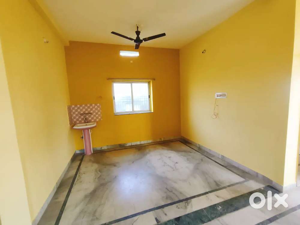 2-BHK Flat is available for rent near St'columbas college Hazaribagh.