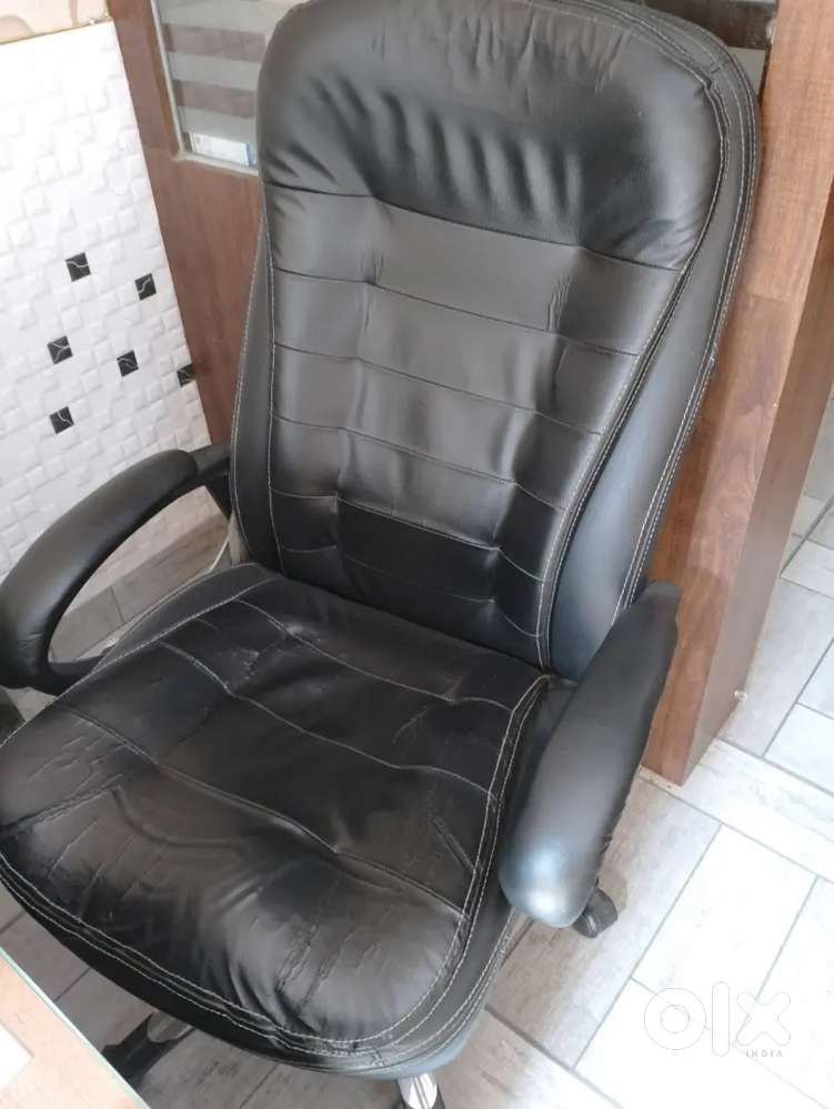 Office rolling chair