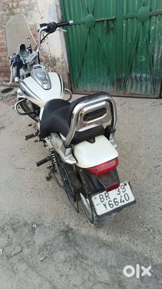 Avenger 220