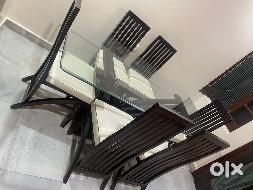 Dinning table