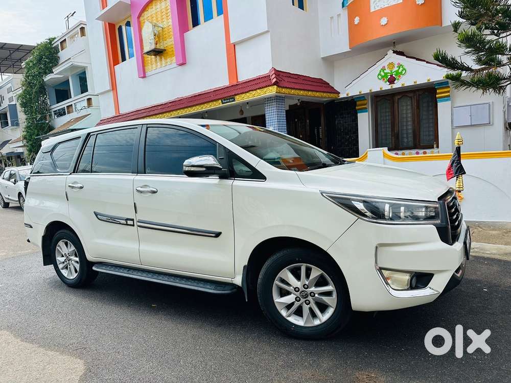 Toyota Innova Crysta 2016 Diesel Well Maintained