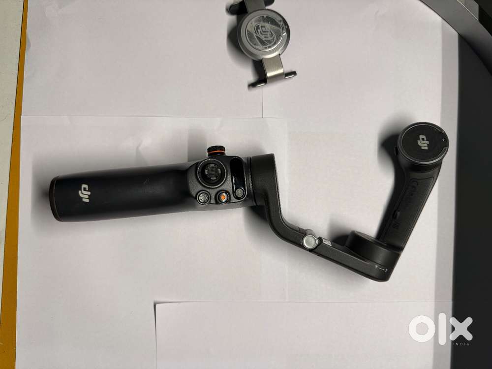 DJI OSMO Mobile 6 – Smartphone Gimbal Stabilizer