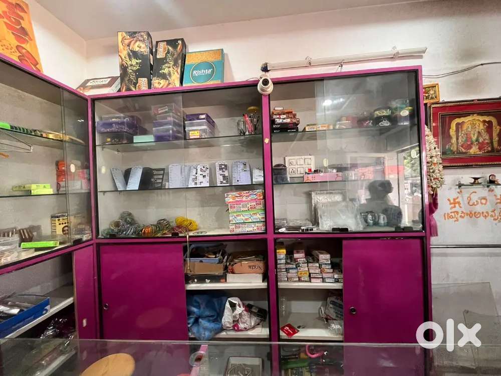 Ladies emporium metireal