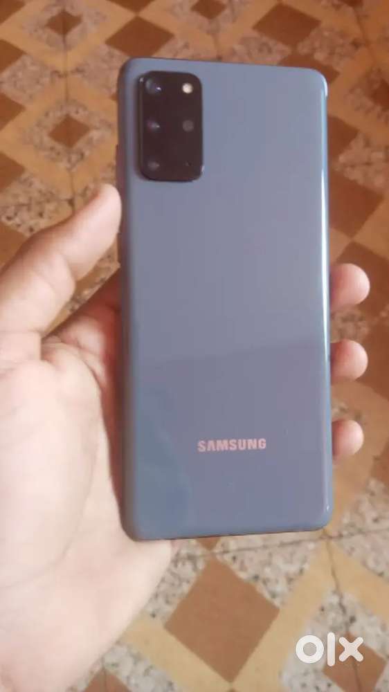 Samsung s20+ curve display