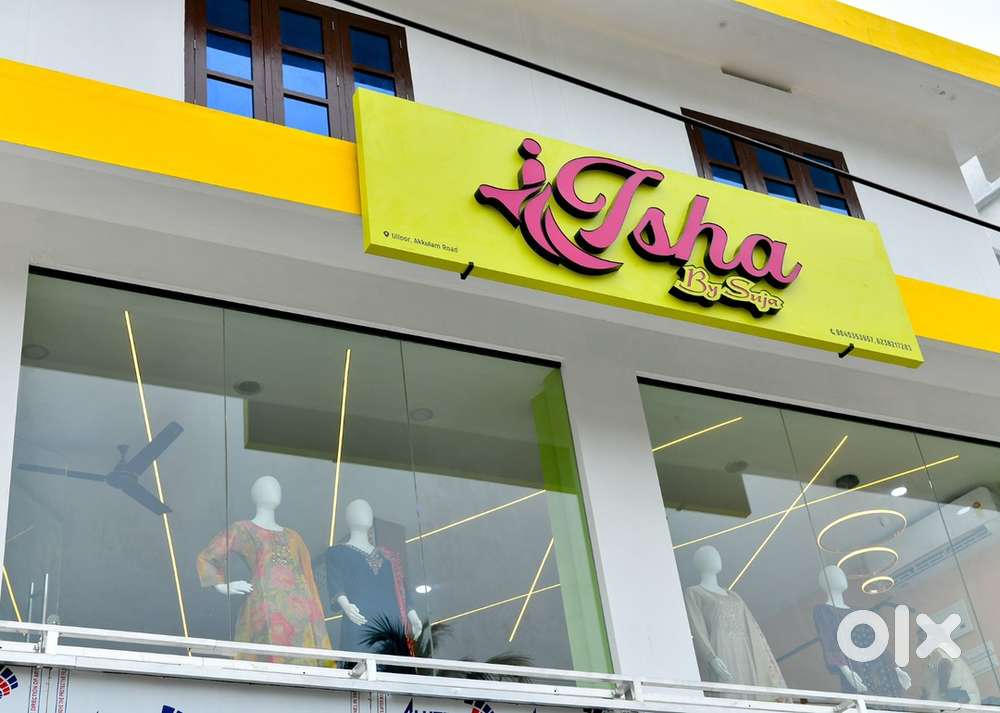 Experienced lady tailor