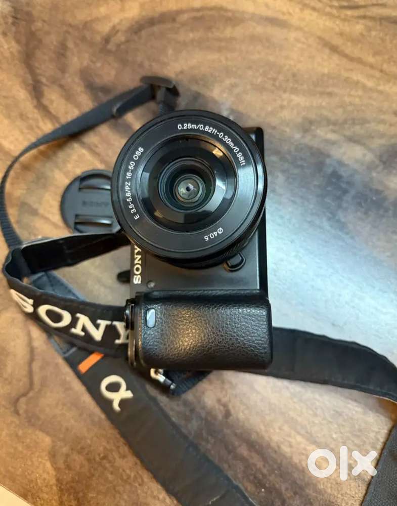 Selling my Sony Camera with warranty