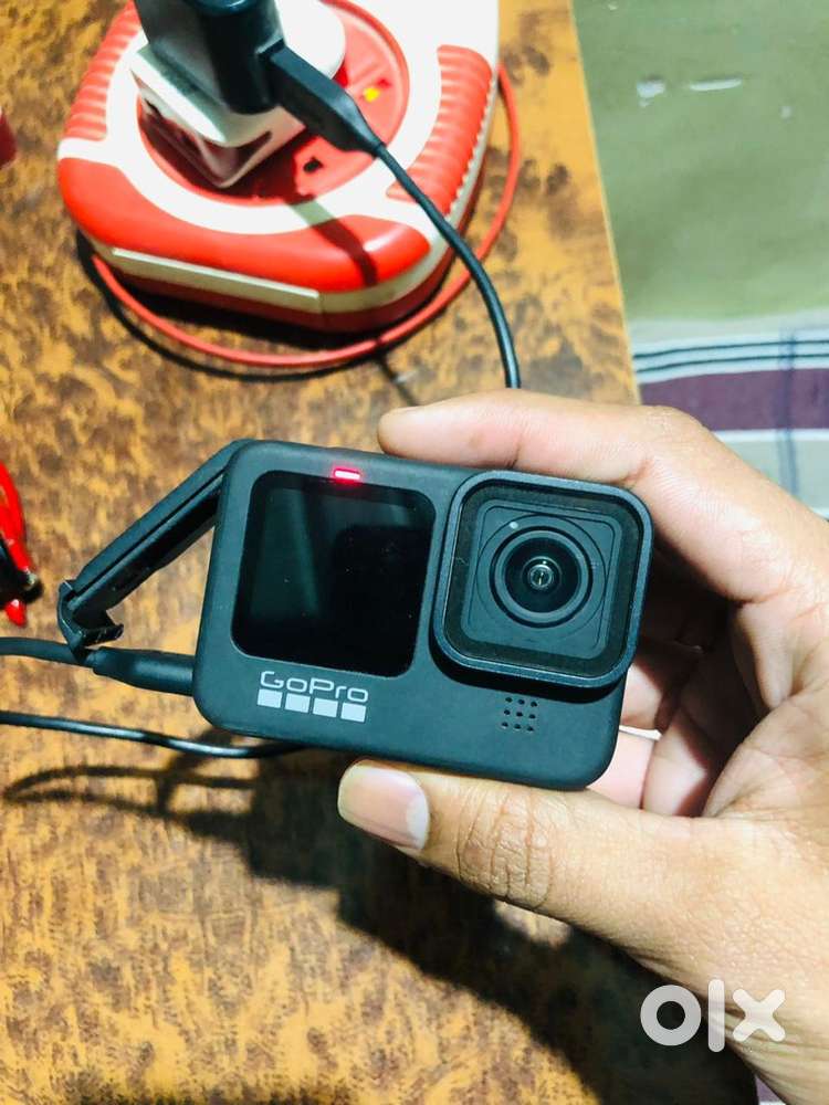 Go pro.   9