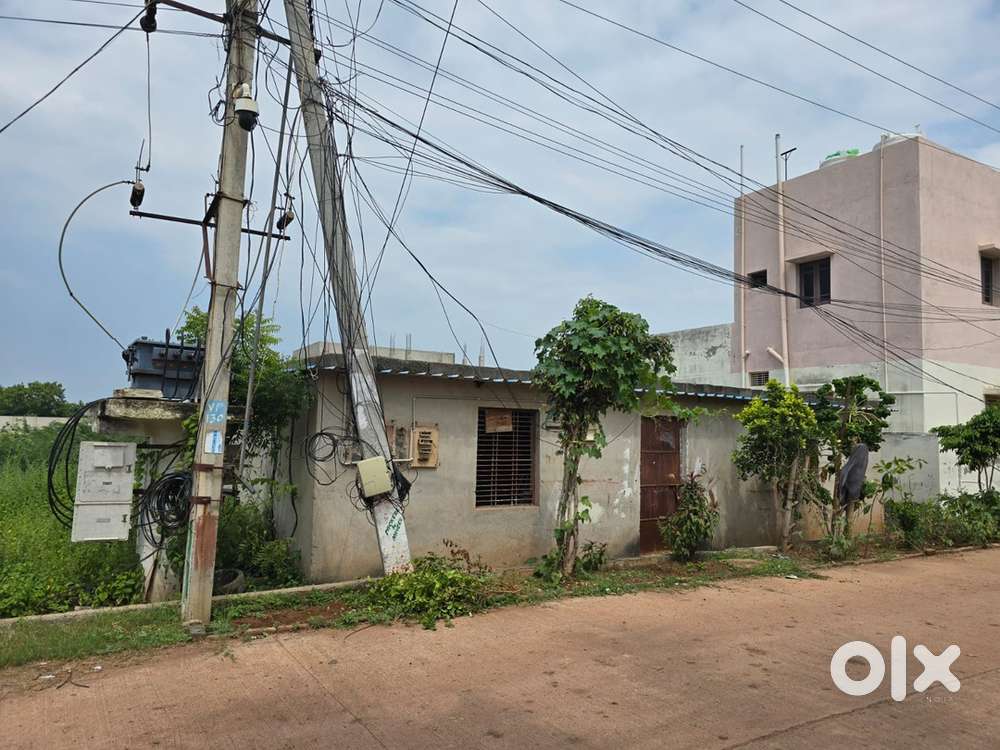 Plot for sale , corner bit,30*40,west& south