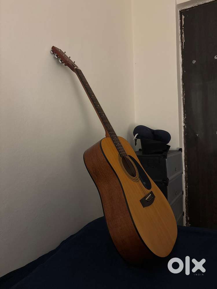 Acoustic Guitar - Samick